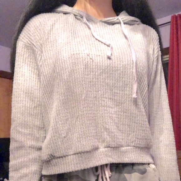 sweat - Picture 1 of 2